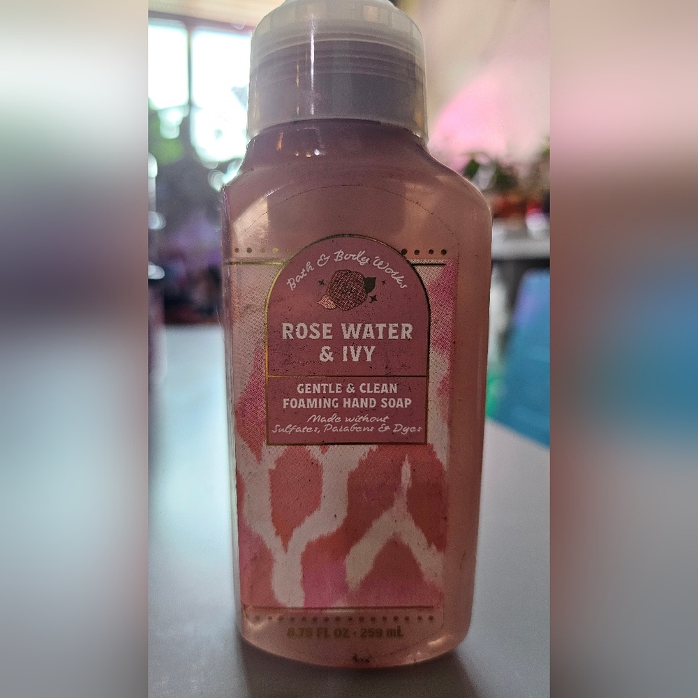 Rosewater and ivy foaming hand soap